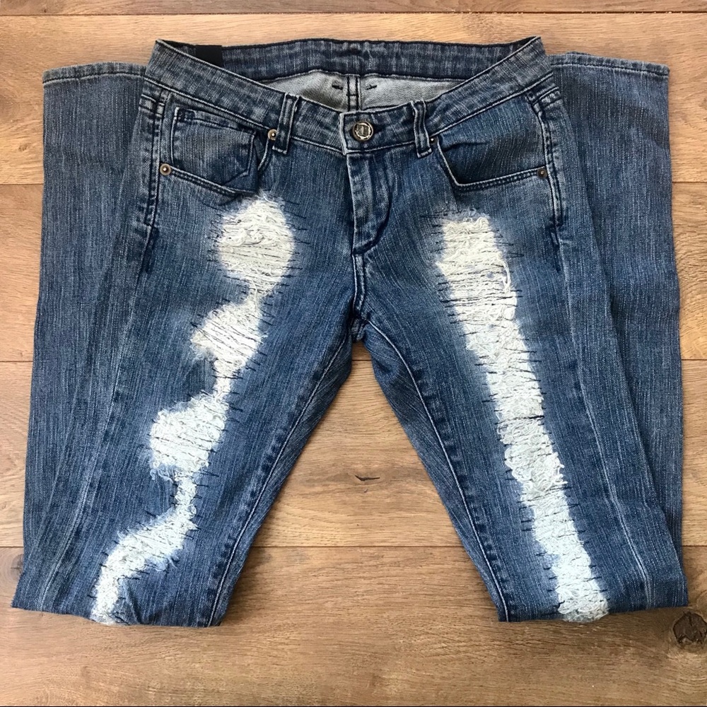 Ripped Skinny Jeans